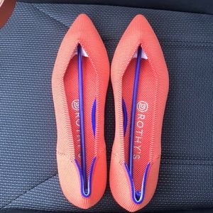 BRAND NEW Rothy’s The Point - Persimmon sz 8